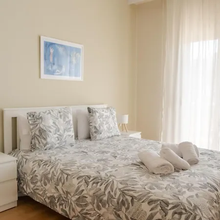 Spacious Stylish Luxurious