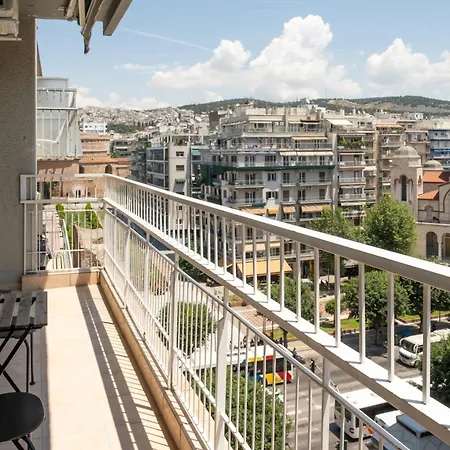Spacious Stylish Luxurious Apartament *