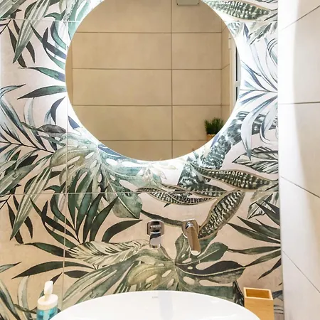 Spacious Stylish Luxurious Apartament Saloniki